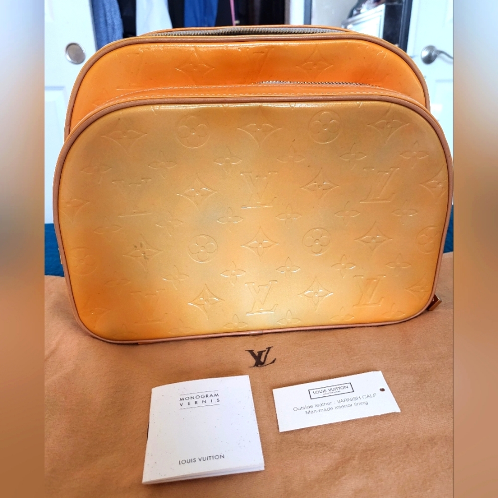 Louis Vuitton Murray Backpack in Yellow Vernis